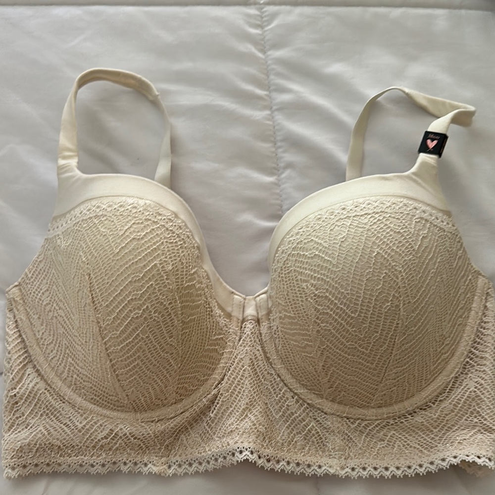 Victoria's Secret Ivory Lace Bra 38DD BNWT